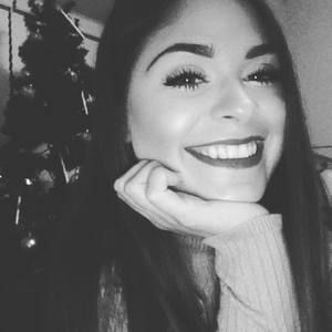 Meet your Posher, Rebecca